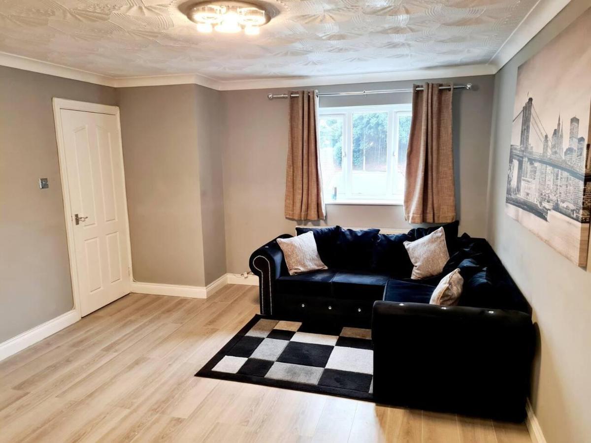 Modern & Spacious - Walk To London Excel- Parking Londres Exterior foto